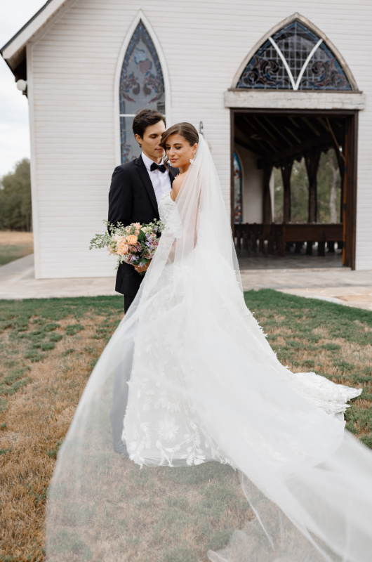 La Bonne Vie Ranch Trendsetter Award Fredericksburg TX bridal veil