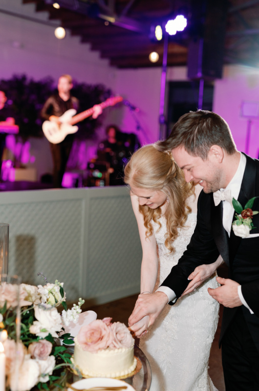 Madison Lawry And Ryan Deveikis Marry In Nashville TN cake cutting