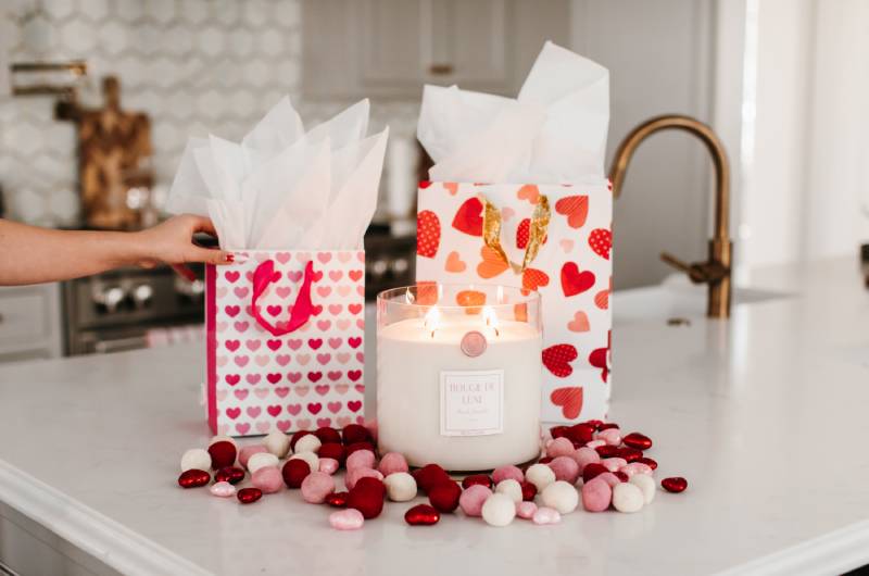 Spectacular Valentine's Day Gifts Candle
