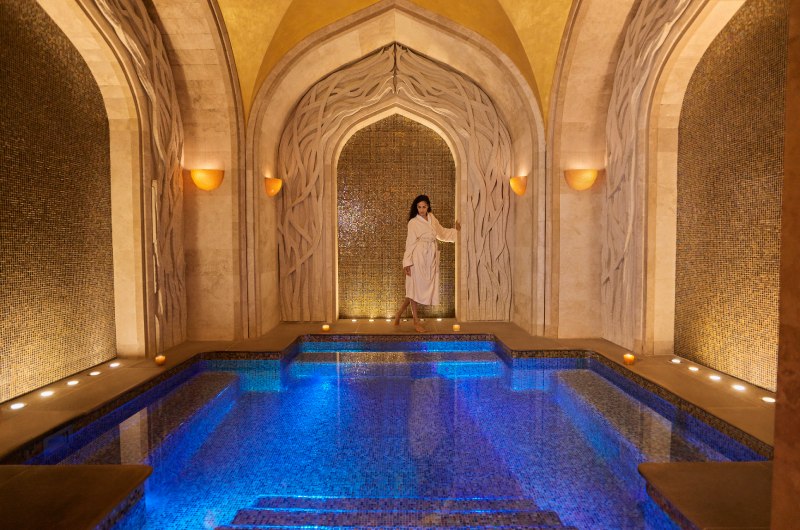 Dubai Bachelorette Destination shuiqispa pool