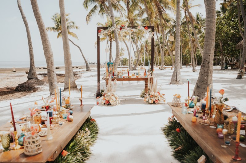 Seaside Romance Diving Into Delectable Sesafood On Your Wedding