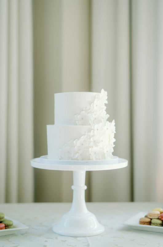 giselle palladino and jamie huzu real wedding cake