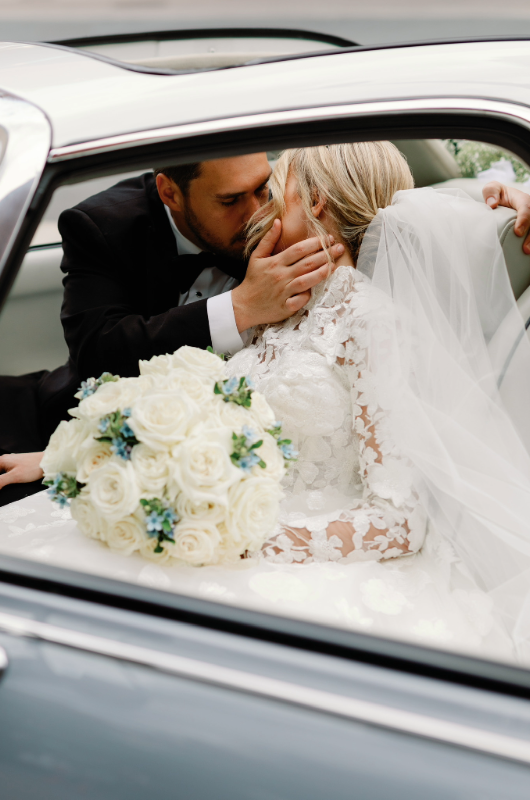 giselle palladino and jamie huzu real wedding couple kiss in car