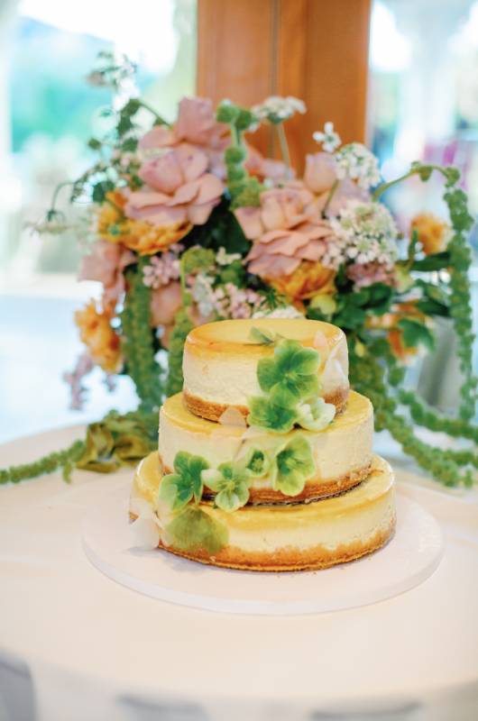 Ashley Howerton&Bailey Hammond Cake Ashley Howerton&Bailey Hammond Cake
