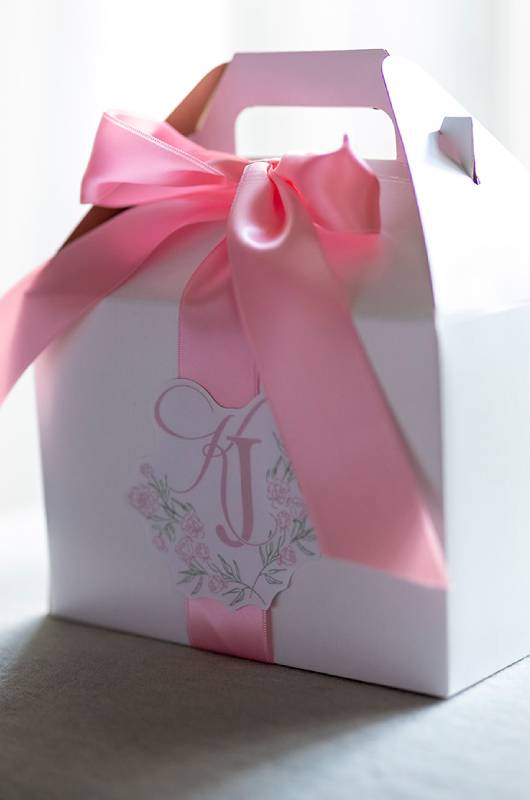 Kristin Chenoweth & Josh Bryant Gift Box