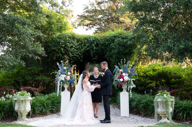 An Italian Garden Affair Airlie Gardens Wilmington North Carolina ceremonymony set up
