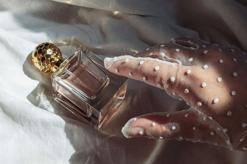 Finding The Perfect Light Summer Fragrance For Your Wedding paradise perfume