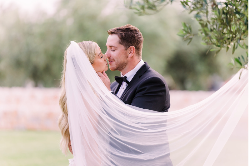 villa torre bianca veronika joy photography couple embrace