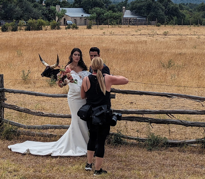 Courtney Davidson Fredericksburg Contingo Ranch