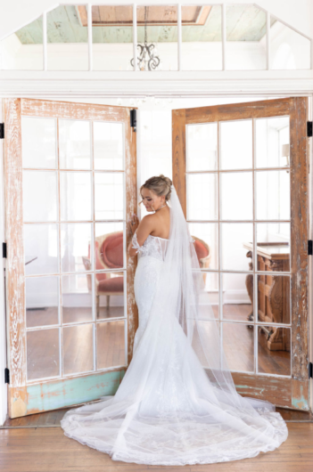 brooklyn brown and filipe pollard wedding dress