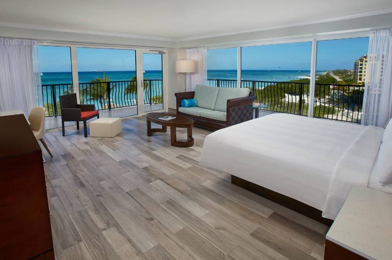 “Bon Bini ” to Aruba Marriot Resort & Stellaris Casino junior suitecouple on the beach