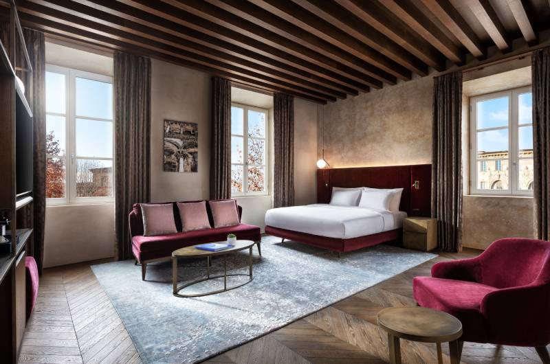 Grand UniverseLucca MatteoBarro Aria JrSuite