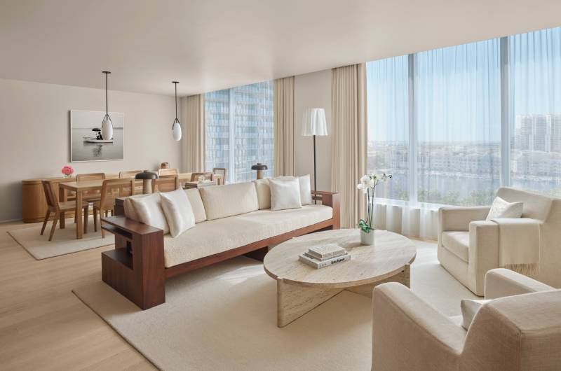 Tampa Edition Bay Suite