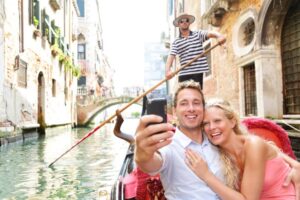 7 Beautiful Honeymoon Destination Ideas For Newlyweds cover