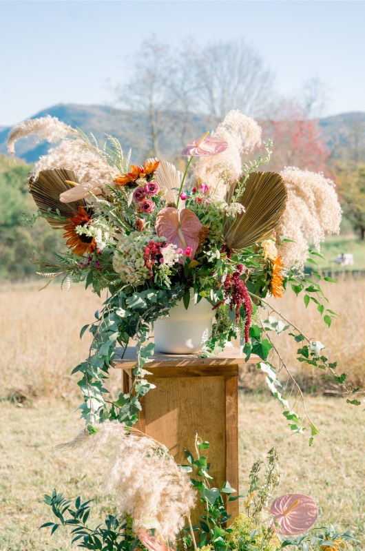 Olivia Myers & Lindsay Barrow Flower Vase Olivia Myers & Lindsay Barrow Flower Vase