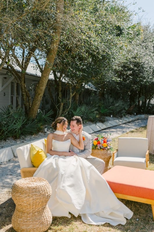 Seaside brideandgroom raebird-weddings-events-the-trendsetter-series-by-southern-bride-seaside-fl-lounge-area