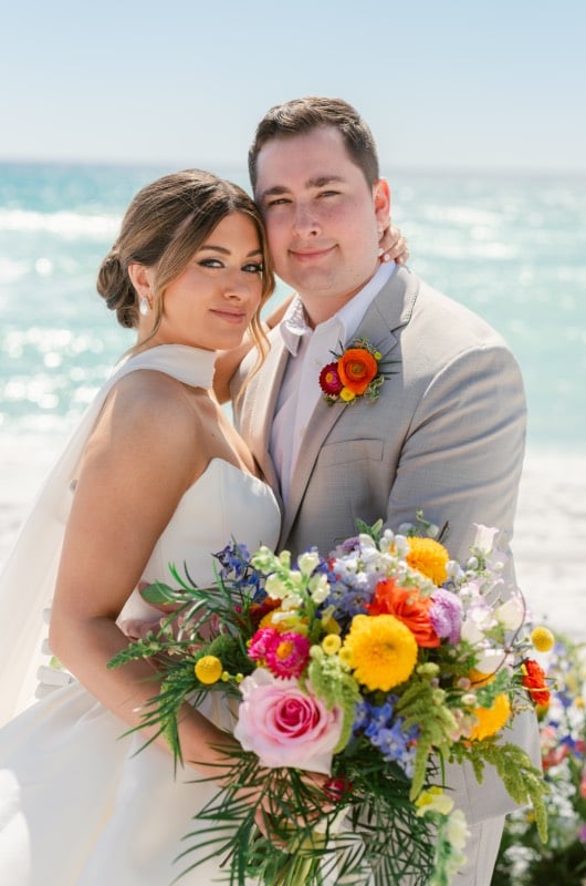 Seaside brideandgroomportrait4 raebird-weddings-events-the-trendsetter-series-by-southern-bride-seaside-fl-couple-portrait