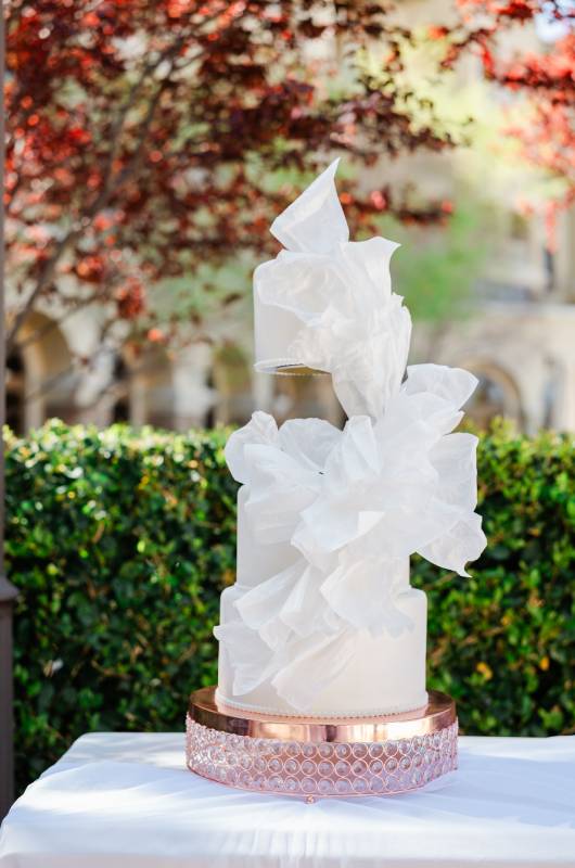 Desi Camille Weddings Events Wins Best Design The Styled Challenge Las Vegas cake Desi Camille Weddings Events Wins Best Design The Styled Challenge Las Vegas cake