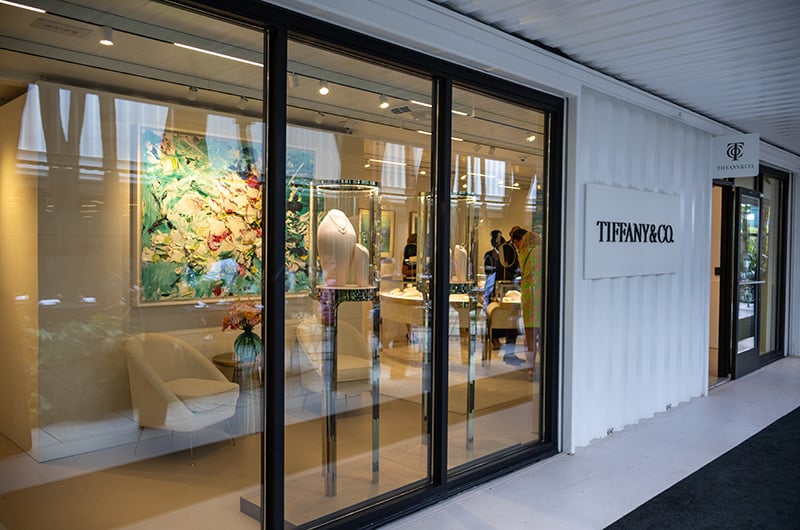 bal-harbour-meets-the-blue-ridge-a-bachelorette-brunch-dream-in-asheville-tiffany-and-co.