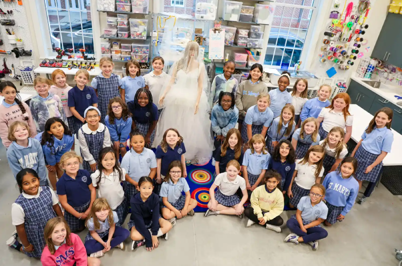 Tennessee Third-Graders Design Taylor Swift Wedding Dress for STEM Project