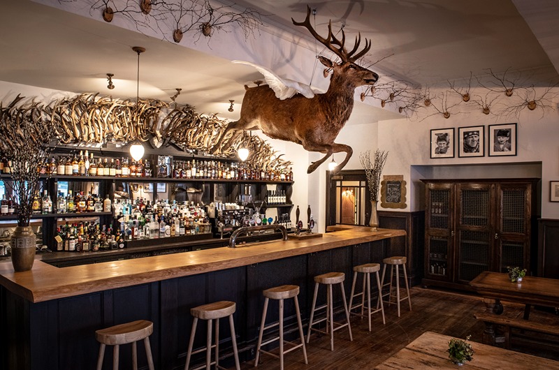 Top Places to Travel January 2026 bar honeymoon-roundup-6-luxury-romantic-honeymoon-destinations-leaping-deer