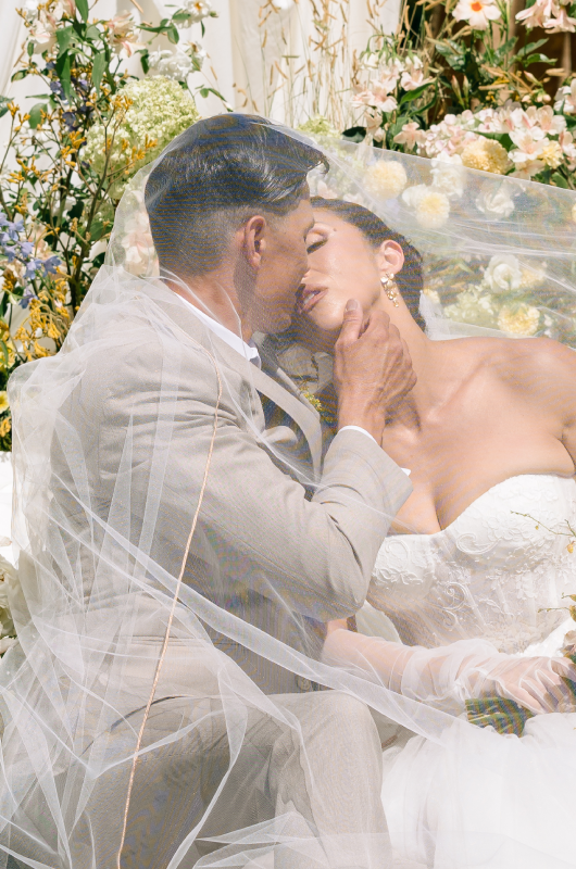 jc designs weddings and events wins best design award the styled challenge temecula ca bre flores photography couple kiss