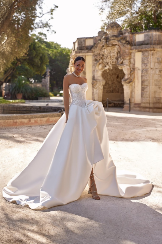 what to expect when shopping for wedding dresses at a local bridal boutique oksana mukha gown