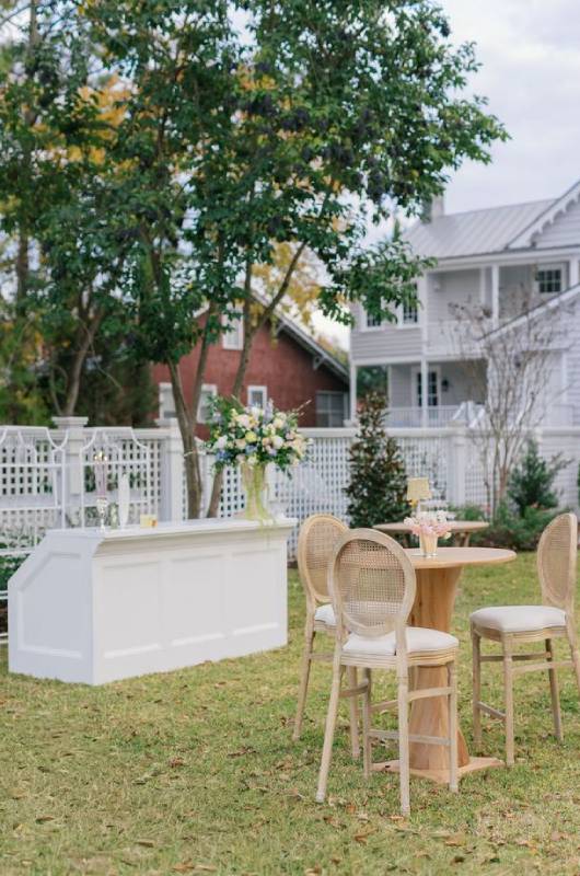 southern garden wedding inspiration at magnolia manor new bern nc styled shoot cocktail area