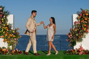 Alaia Events Designs The Vista Rooftop Alaia Belize The Styled Challenge coastal wedding vibrant flowers couple Belize Big+funphotography