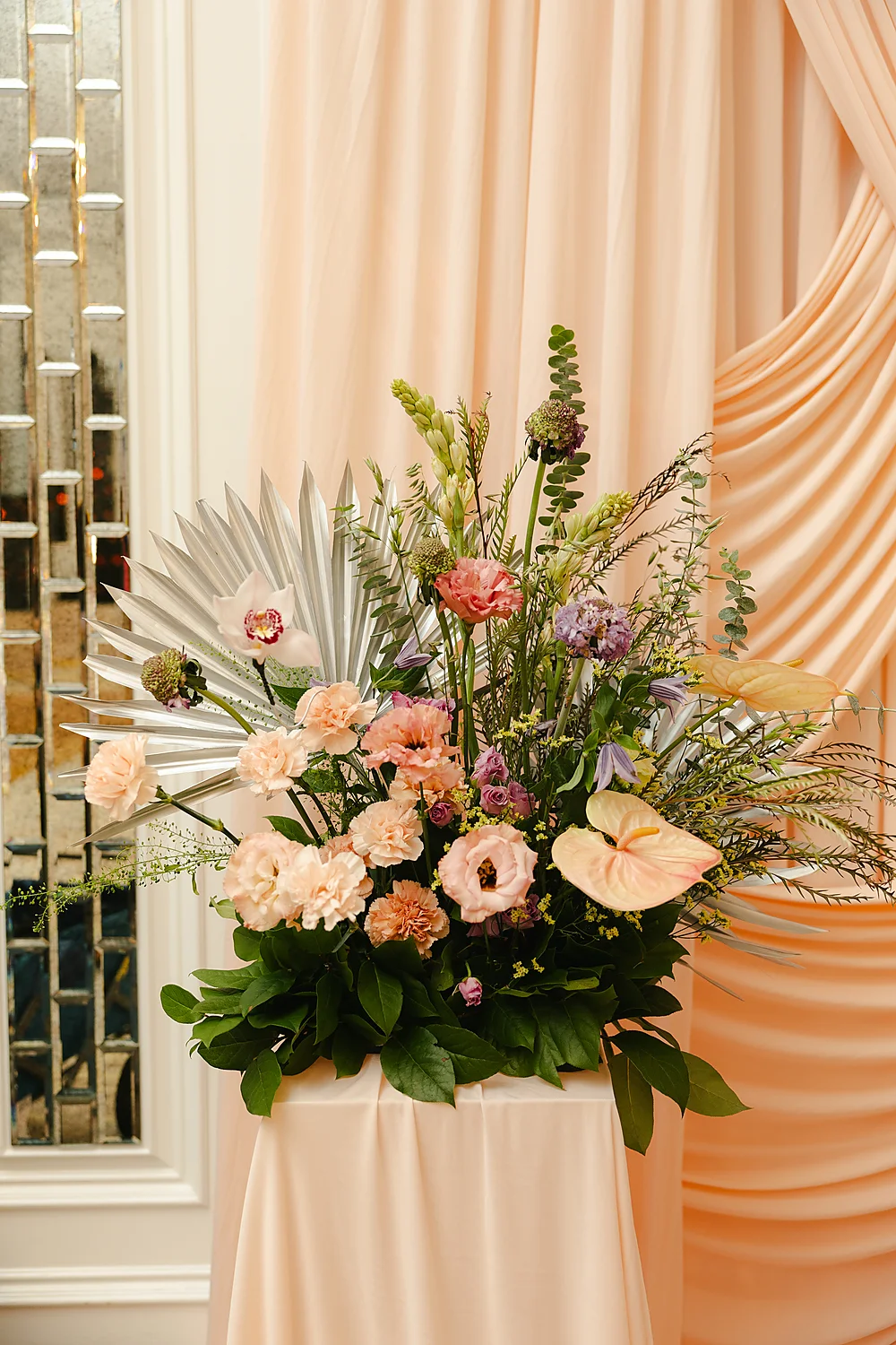 Mod Events Designs Eau Palm Beach elegant floral arrangement peach silver Sia Weddings Photography