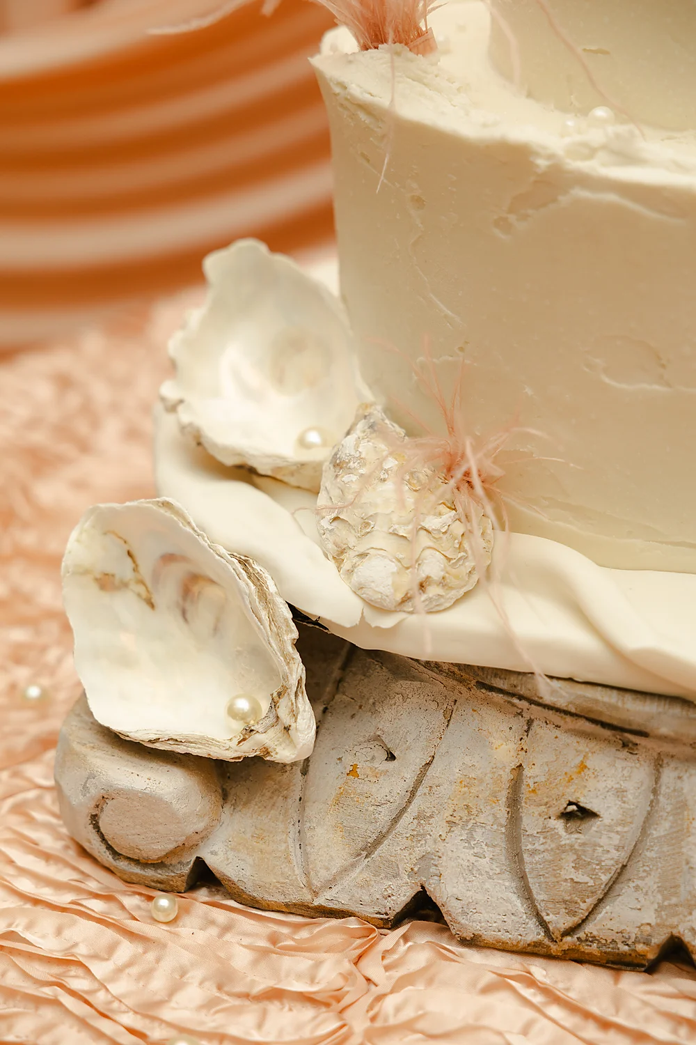 Mod Events Designs Eau Palm Beach seashells pearls cake feathers Sia Weddings Photography