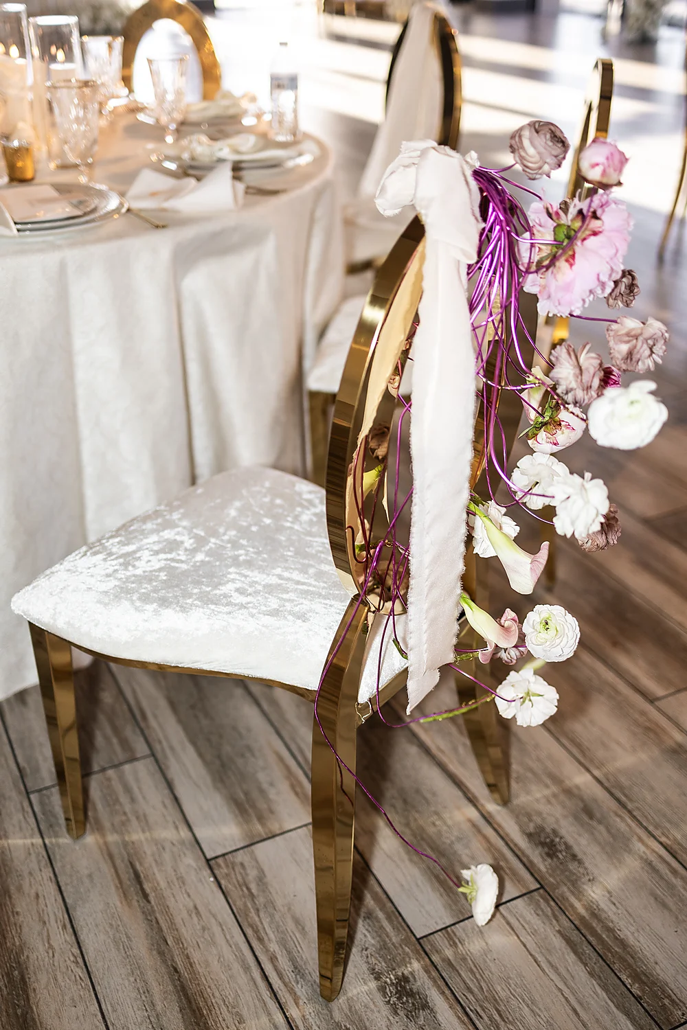 Love In Waves A Modern Luxury Wedding Editorial In Las Vegas elegant chair floral decoration