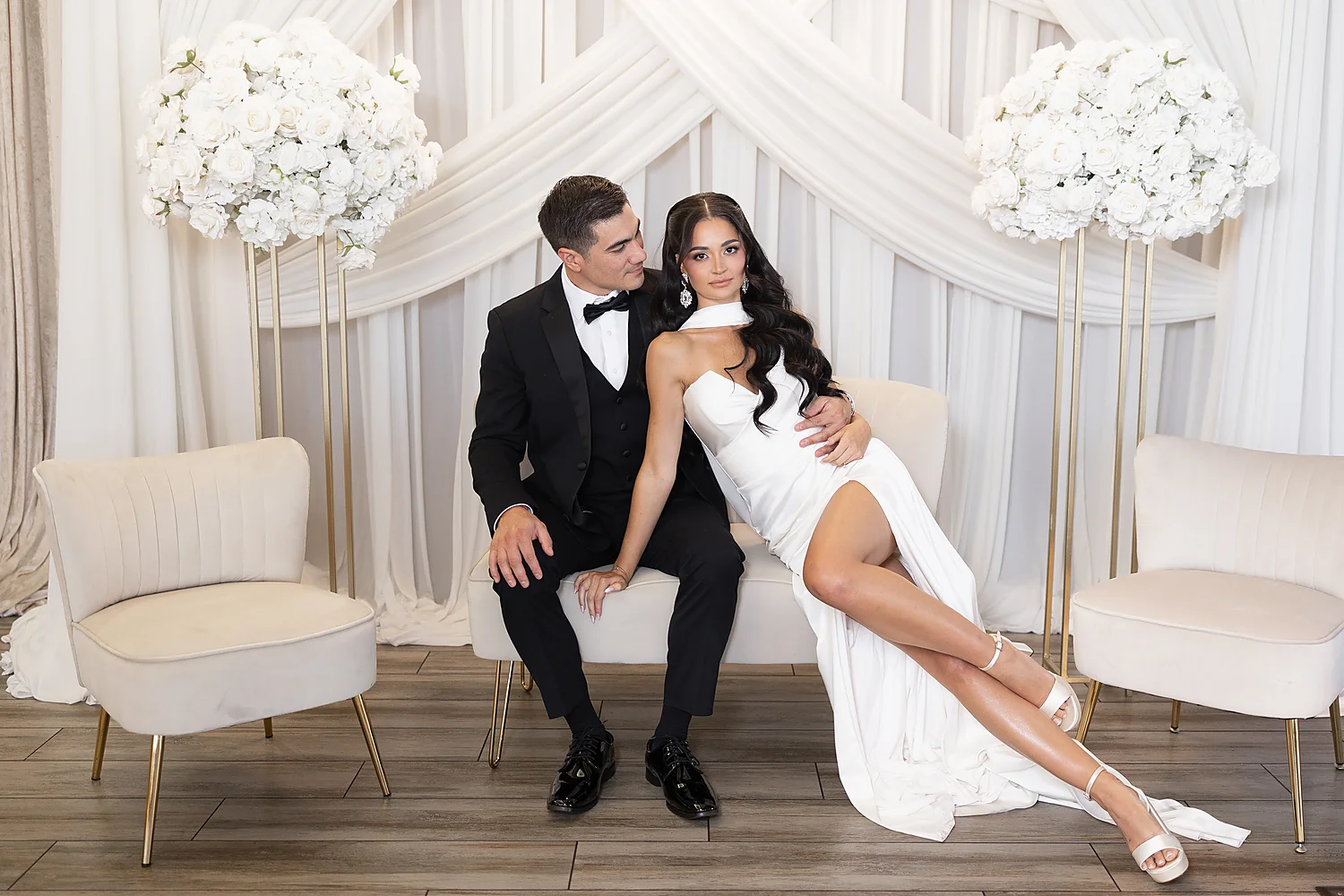 Love In Waves A Modern Luxury Wedding Editorial In Las Vegas elegant couple white attire romantic Love In Waves A Modern Luxury Wedding Editorial In Las Vegas elegant couple white attire romantic