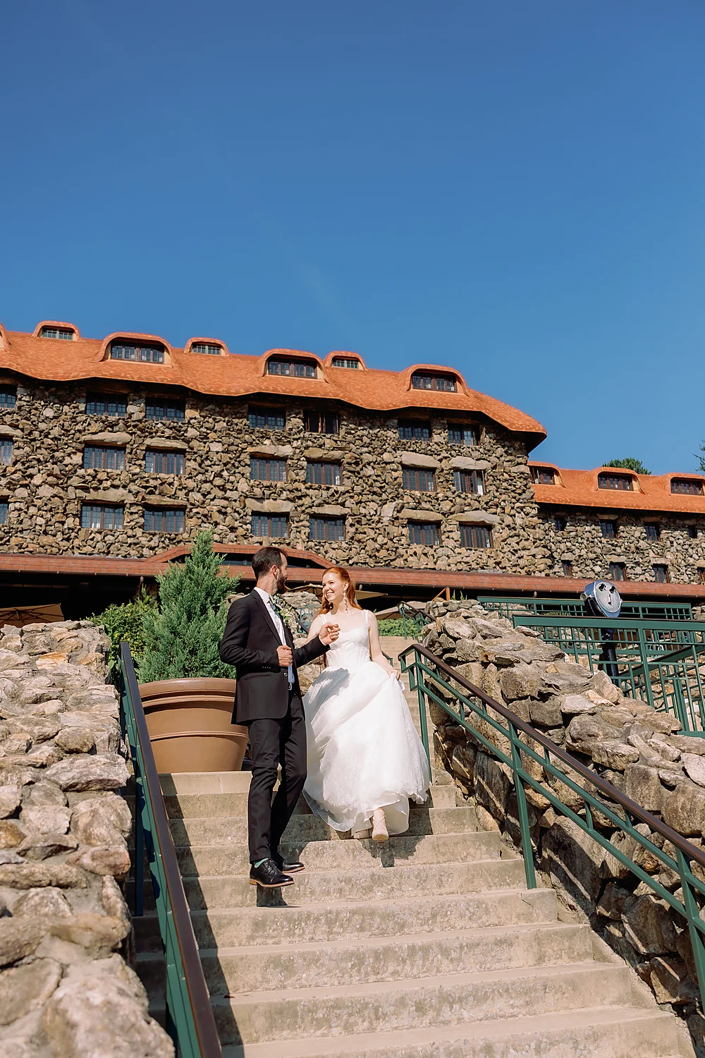Wedding Connections Designs Omni Grove Park Inn The Styled Challenge Asheville wedding couple stone building
