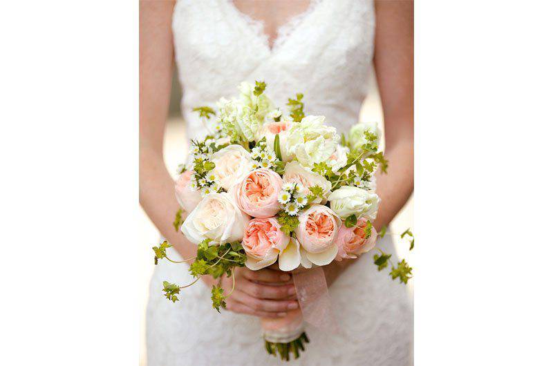Andy Beach and Co bouquet Light roses bouquet bride holding