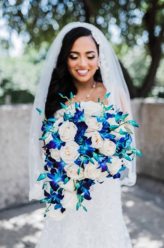 Maya Alex And Shawn Kuriakose Bride With Bouquet