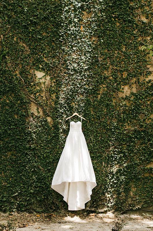 Brittany Knox And Tom Mueller Wedding Dress