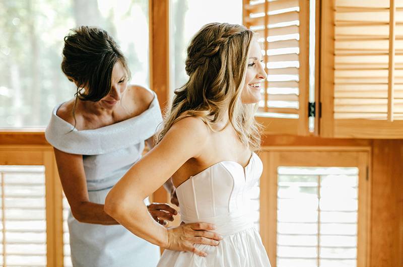 Brittany Knox And Tom Mueller Fixing Bride Dress