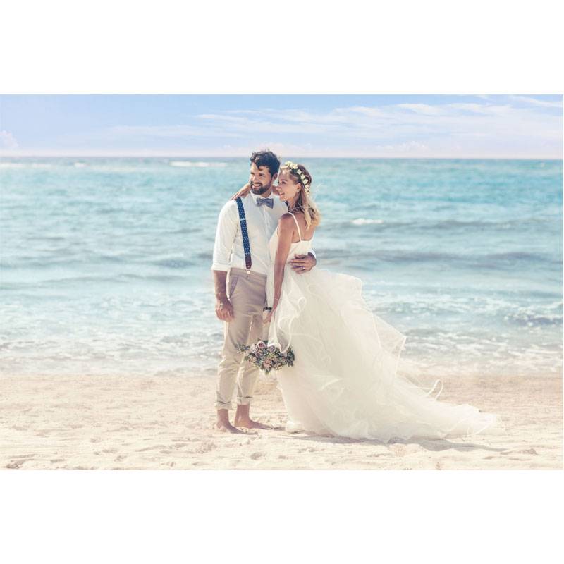 Unico Wedding Couple On Beach