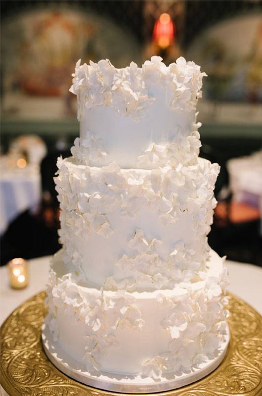 Diana Yovera & Michael Kjelsons New Orleans Real Wedding Cake