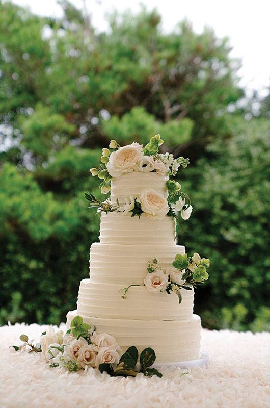 MacKenzie Paul And Scott Hess Alys Beach Florida Wedding Cake (1)