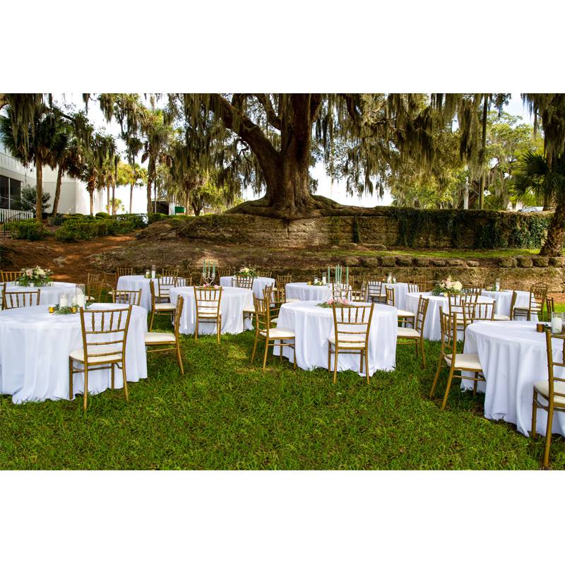Oaks On The River Outdoor Reception Tables2