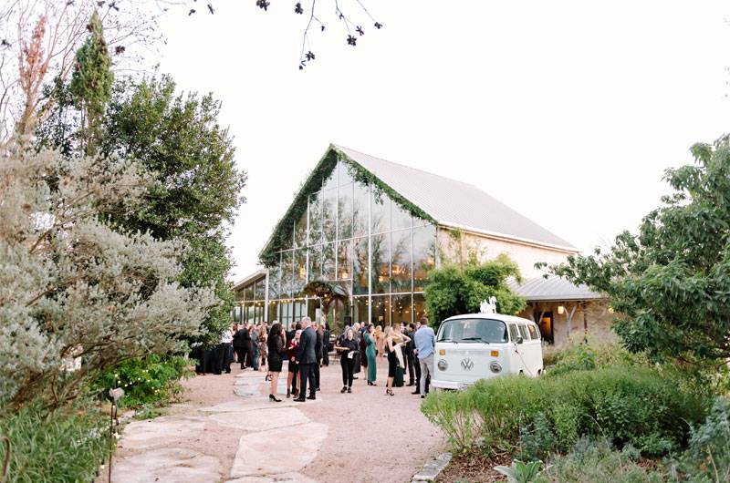 Amber Calderon And Jon Wolfes Real Wedding In Austin Texas Venue And Landscape