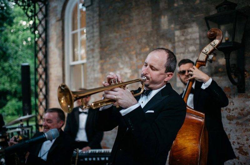 Jeremy Shrader Music trumpet player with band
