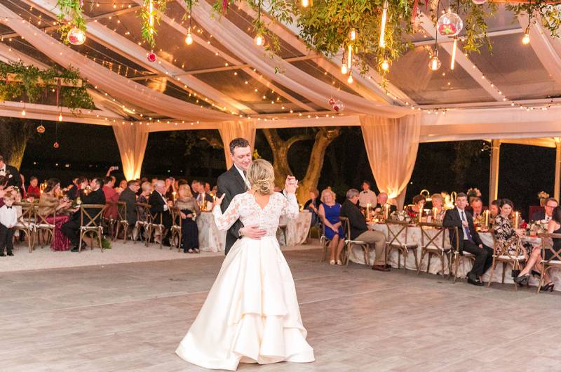 Kristin Almond & Jay Brown First Dance