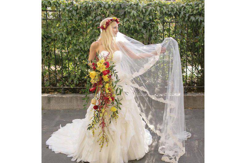 Weddings by Lulu floral bride