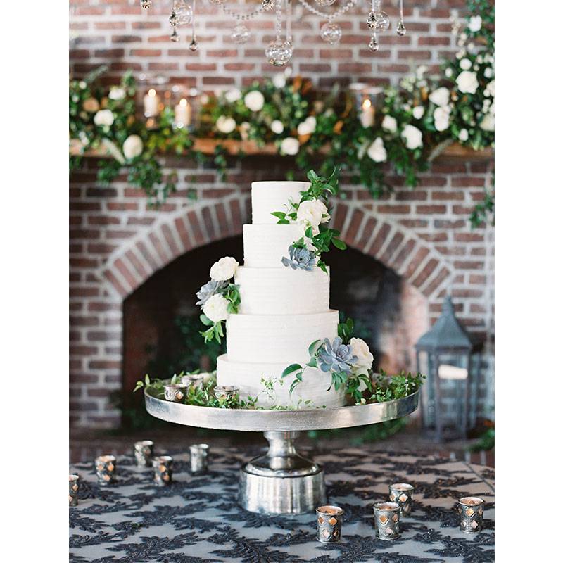 Xanna Garner and Travis Bailey  Wedding cake