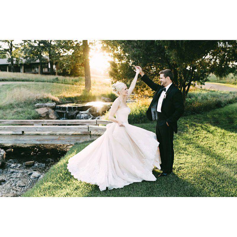 Spring Creek Ranch dancing couple