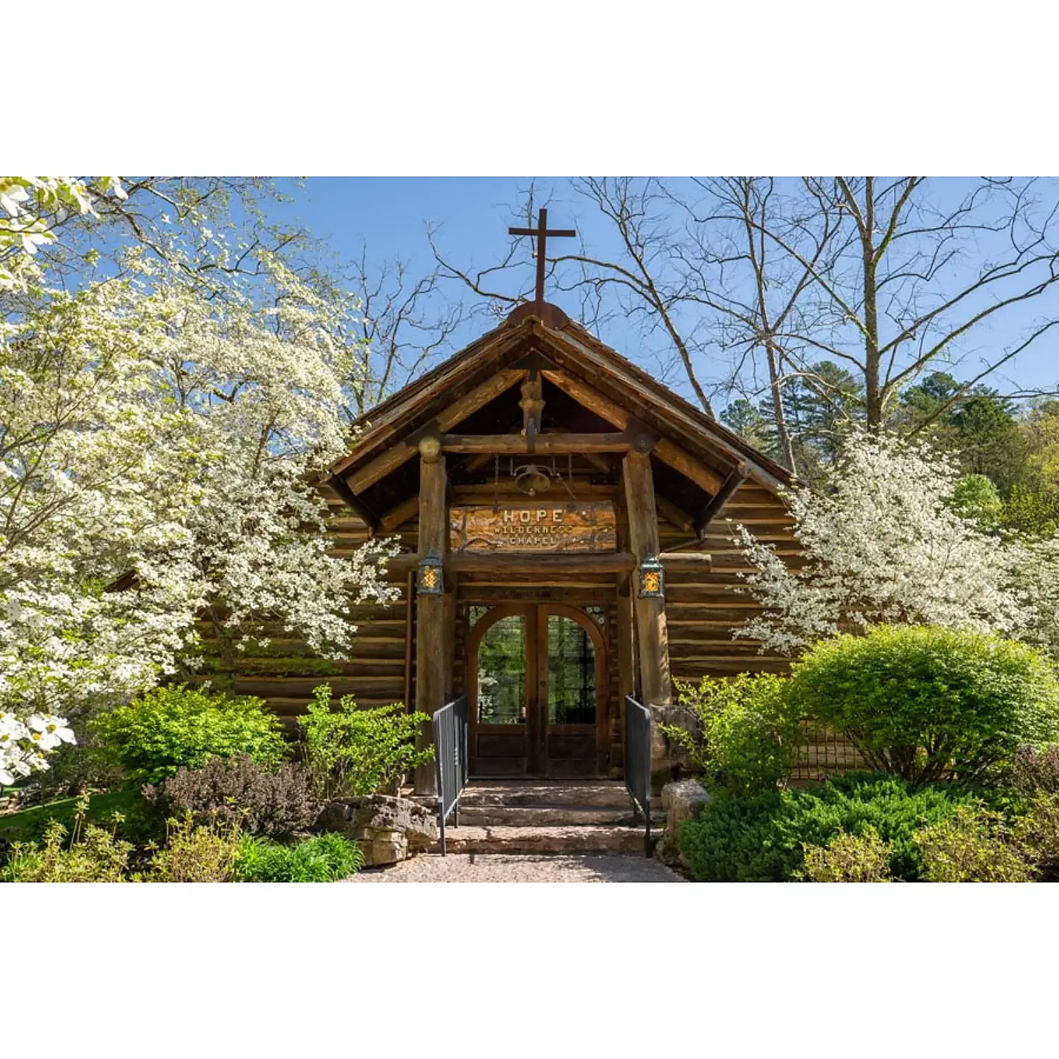 Dogwood Canyon Hope Wilderness Chapel exterior