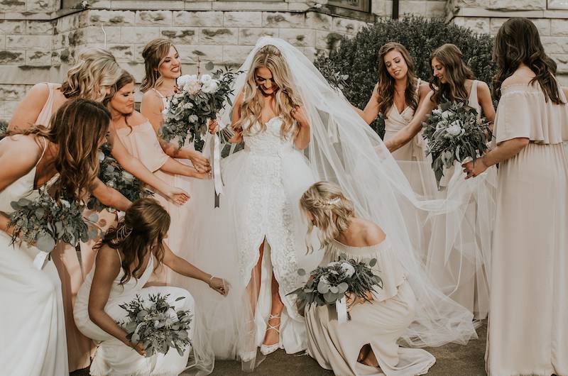 Paige Winesette And Drew Kiser Real Wedding Bride With Bridesmaids